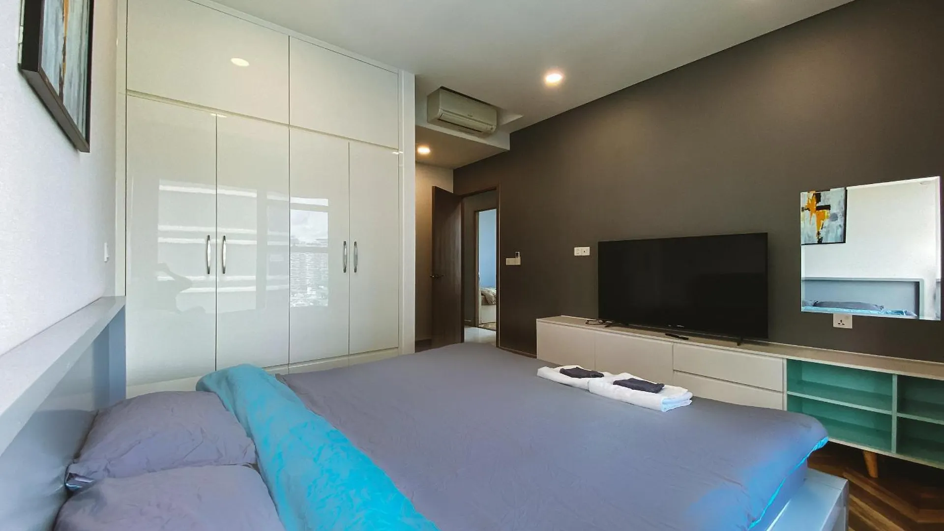 Zeus Living - Cozy 3 Bedroom In Sunwah Pearl Ho Chi Minh City Apartment