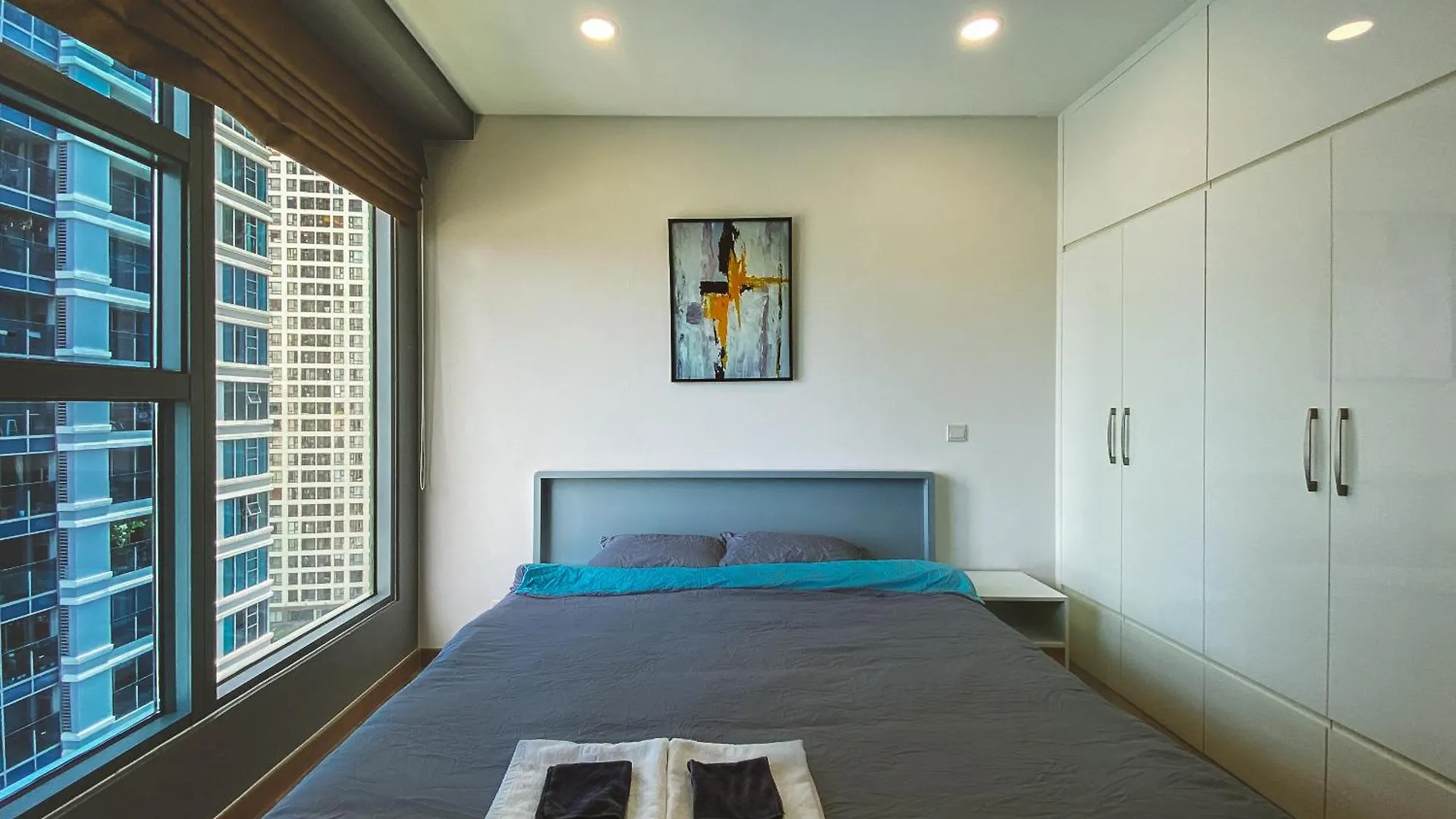 Apartment Zeus Living - Cozy 3 Bedroom In Sunwah Pearl Ho Chi Minh City Vietnam