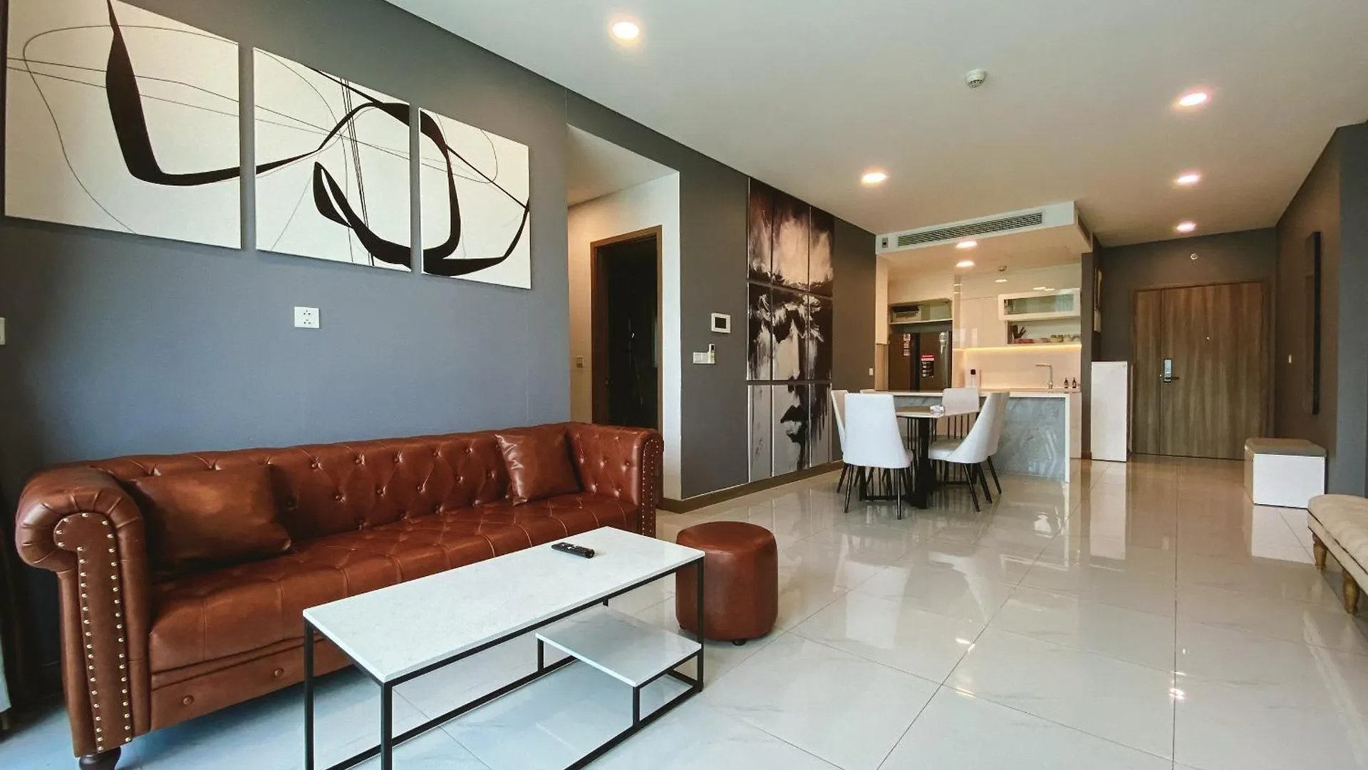 Zeus Living - Cozy 3 Bedroom In Sunwah Pearl Ho Chi Minh City 0*,  Vietnam